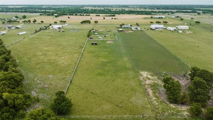 Photo de la propriété:  390 Anderson Ranch Road  TX 75167 