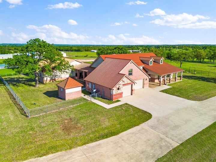 Property Photo:  266 County Road 4577  TX 76023 