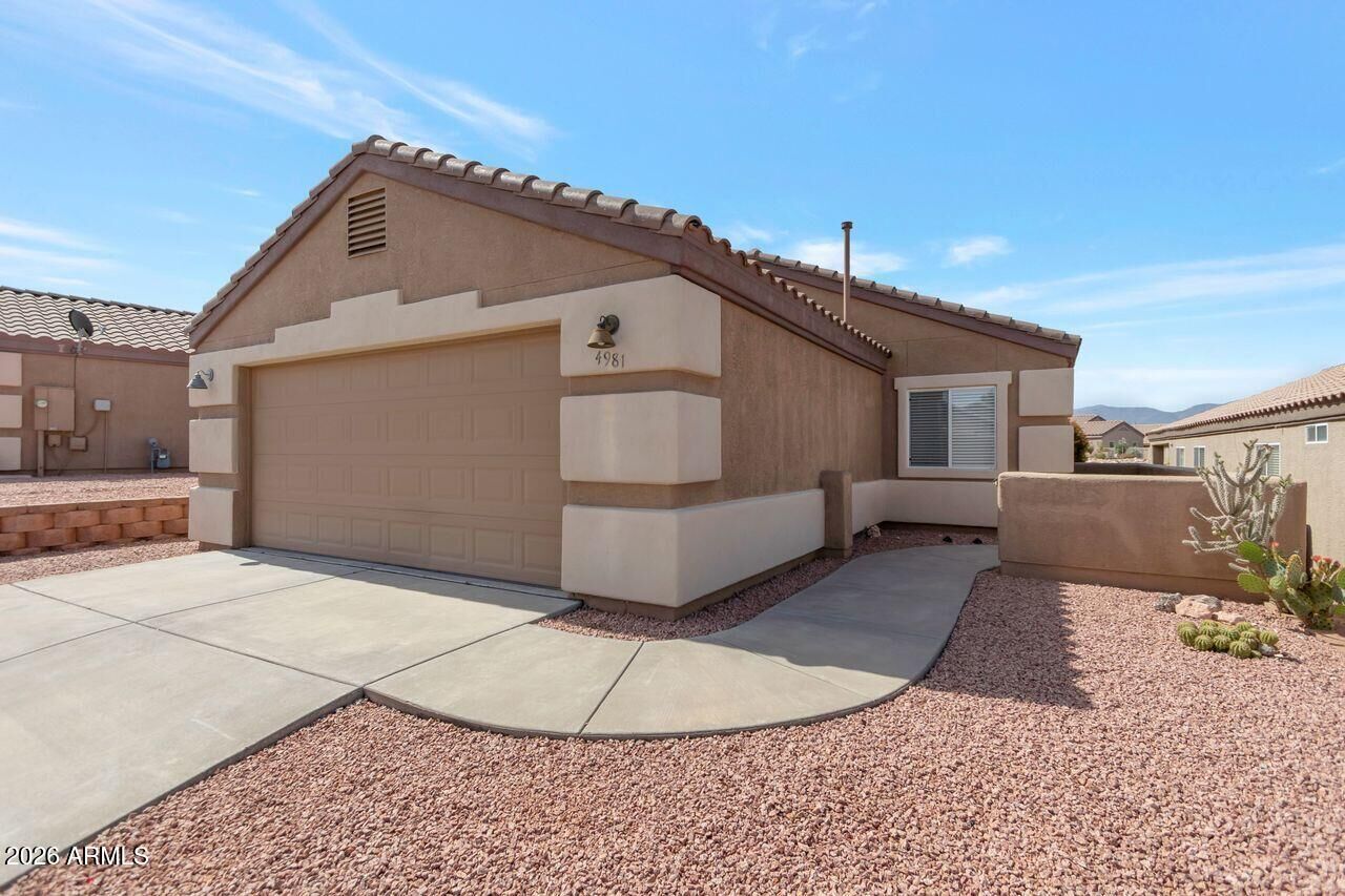 Property Photo:  4981 E Catalina Court  AZ 86325 