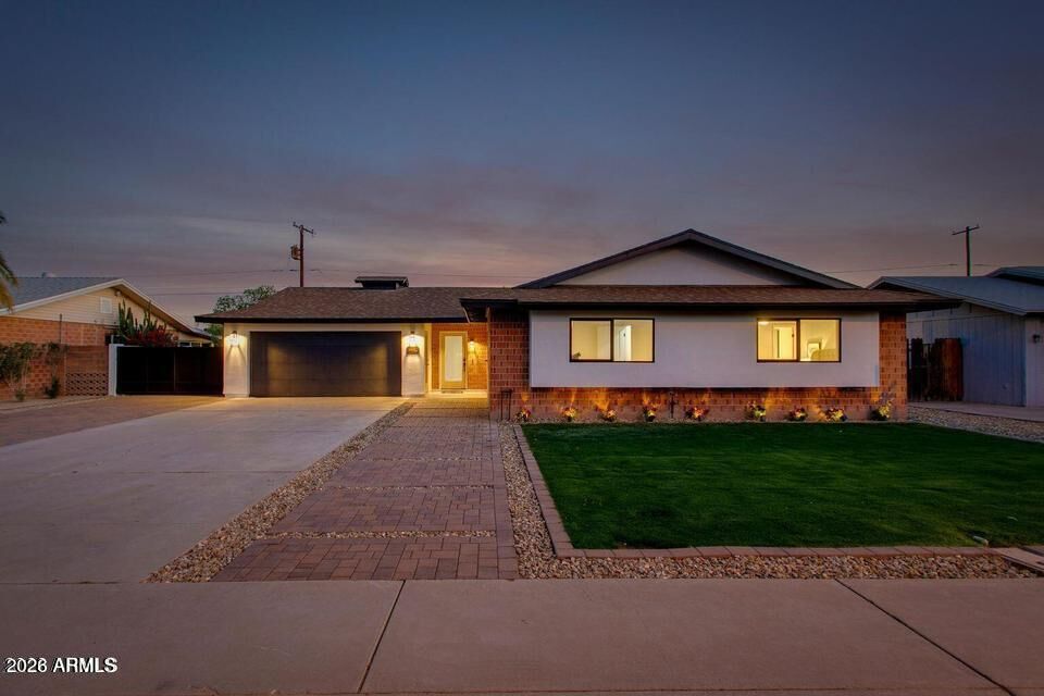 Property Photo: 8443 E Edgemont Avenue AZ 85257