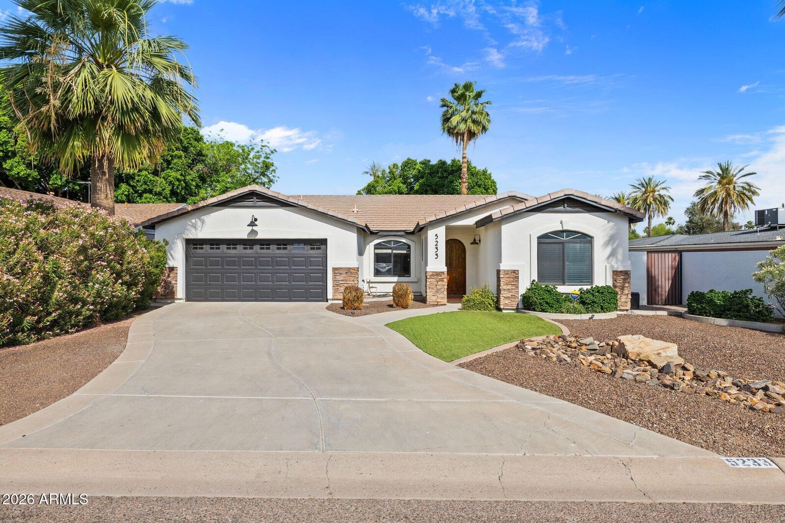 Property Photo:  5233 N 15th Street  AZ 85014 