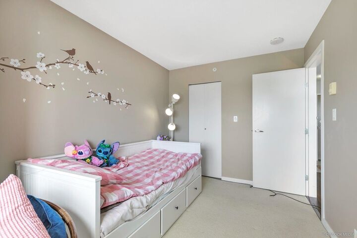 Property Photo: 13618 100 Avenue 910 BC V3T 0A8