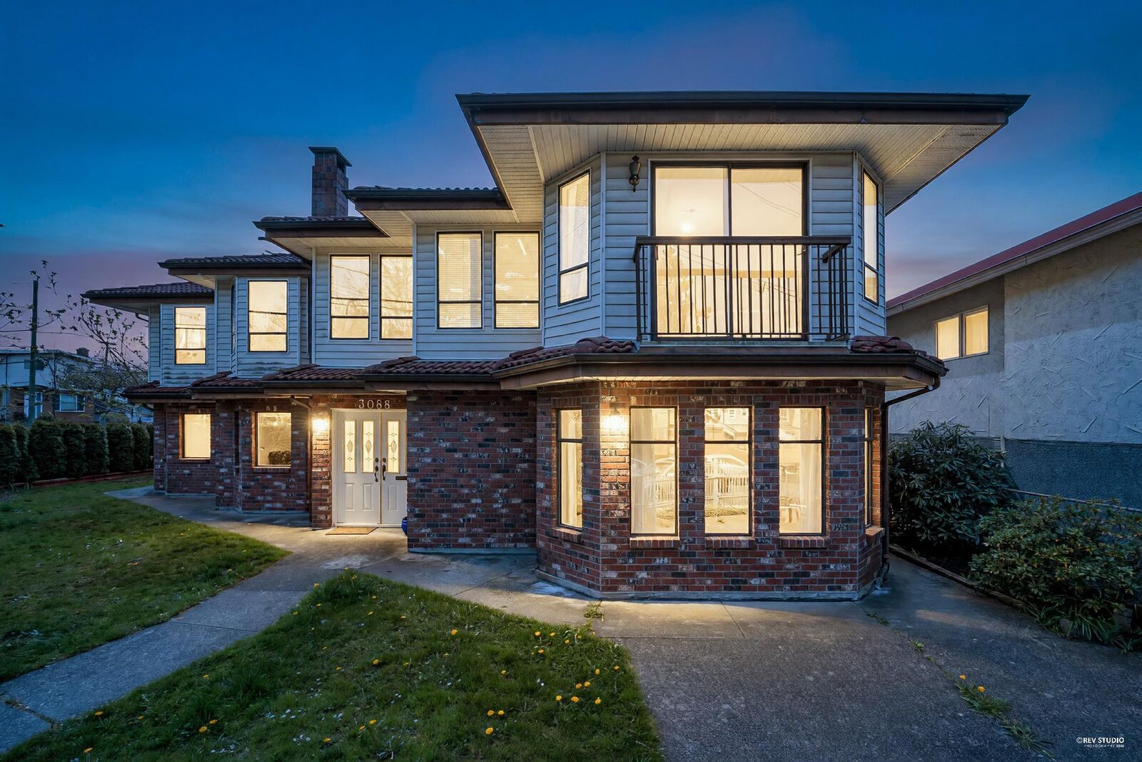 Property Photo: 3088 School Avenue BC V5R 5M8