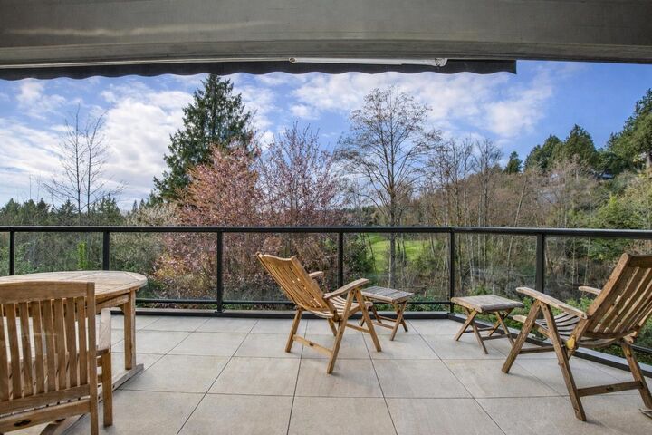 Property Photo:  2236 Yewbrook Place  BC V6P 6K4 