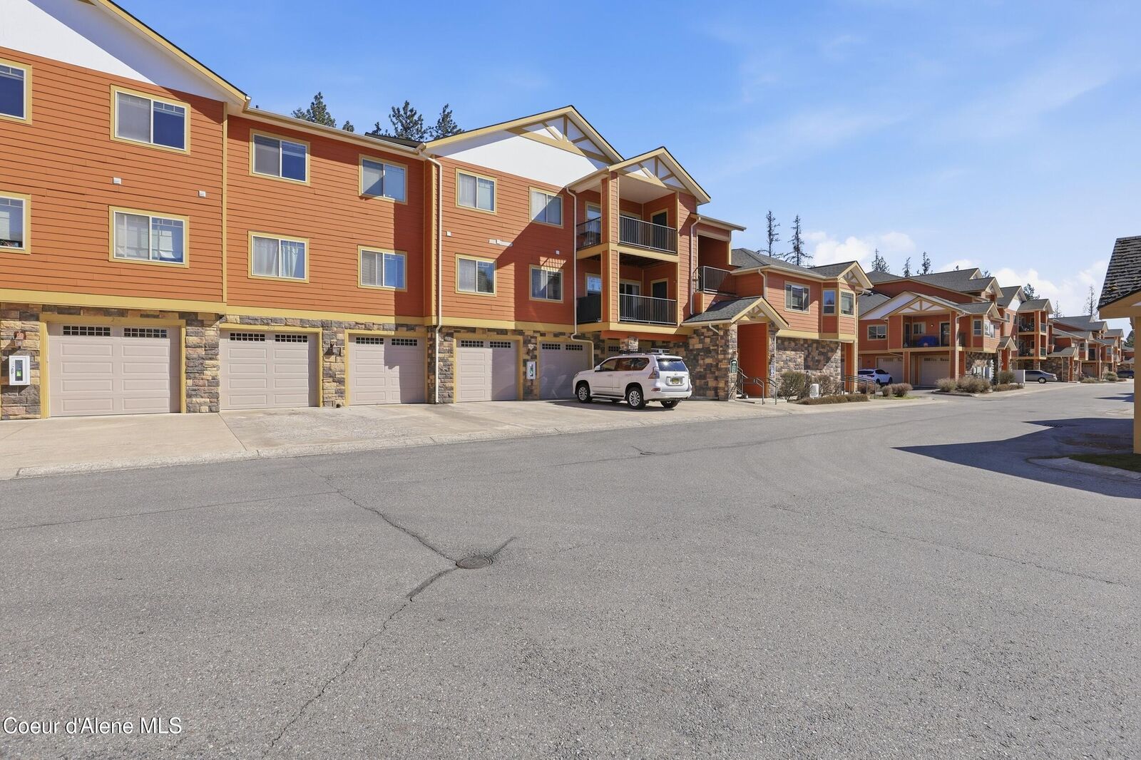 Property Photo: 6800 N Spurwing Loop 202 ID 83815
