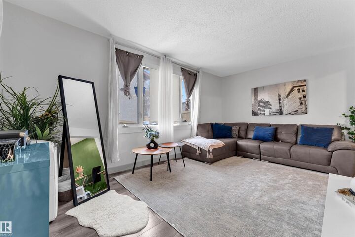 Property Photo: 14115 82 Street NW 7 AB T5E 2V7