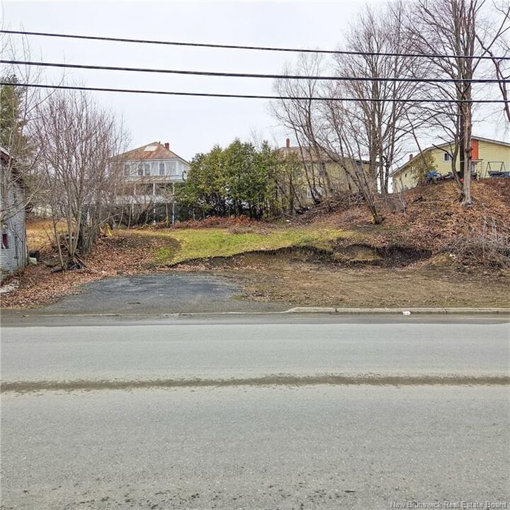 Property Photo:  465 Main Street  NB E7M 2C1 