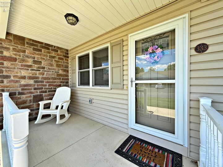 Property Photo:  333 Greenbrier Court  OH 44883 