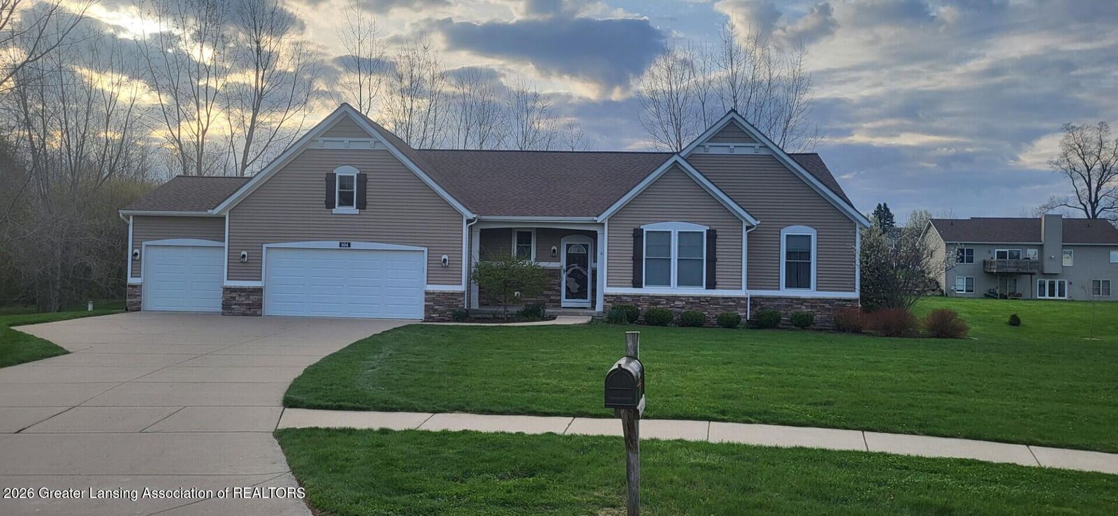 Property Photo:  604 Haley Court  MI 48848 