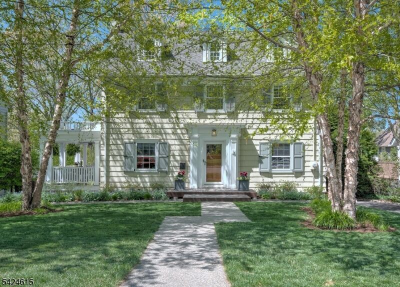 Property Photo:  5 North Ter  NJ 07040 