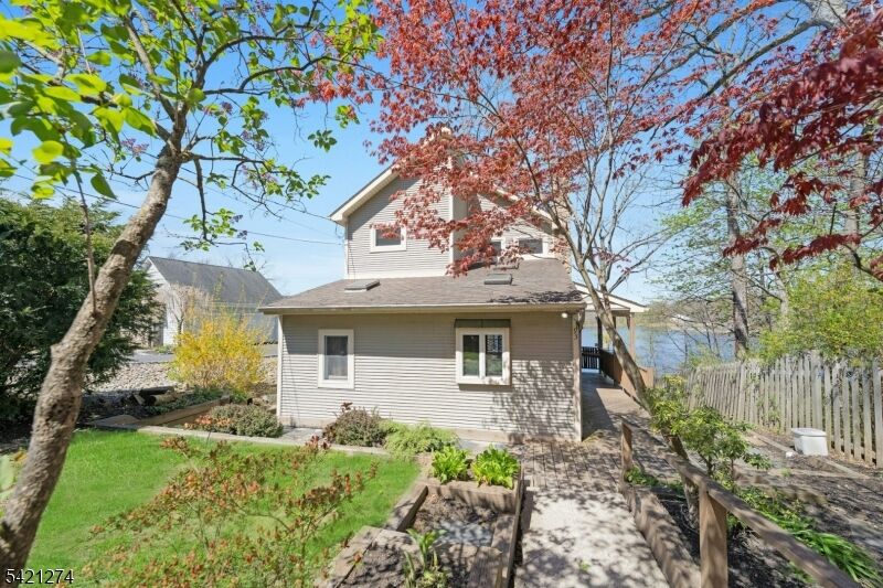 Property Photo: 95 Wildwood Rd NJ 07438