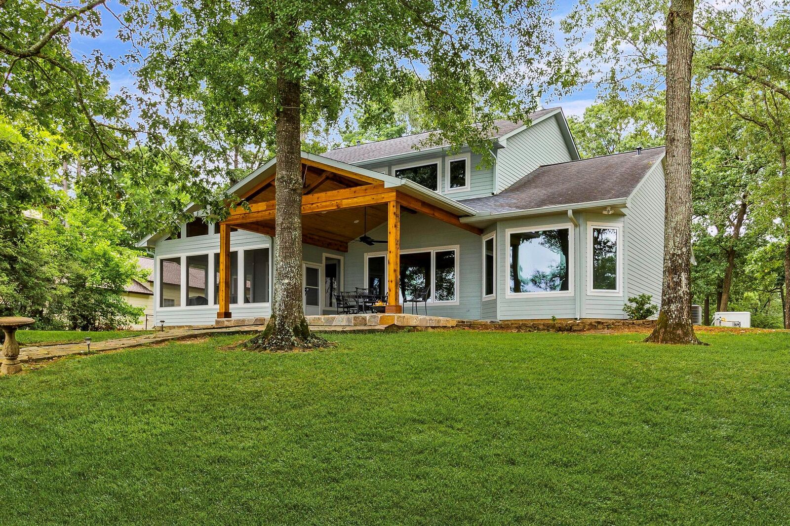 Property Photo:  145 Island Drive  TX 77351 