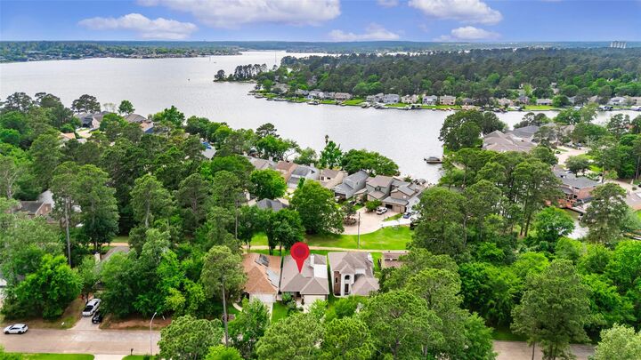 Property Photo:  2923 Whitman Drive  TX 77356 