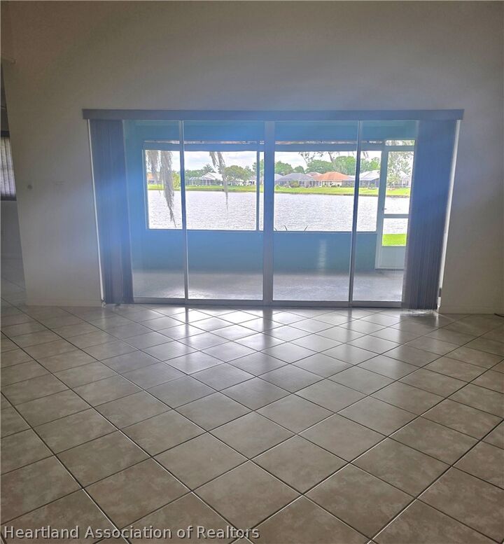 Property Photo:  6228 Aquavista Drive  FL 33876 