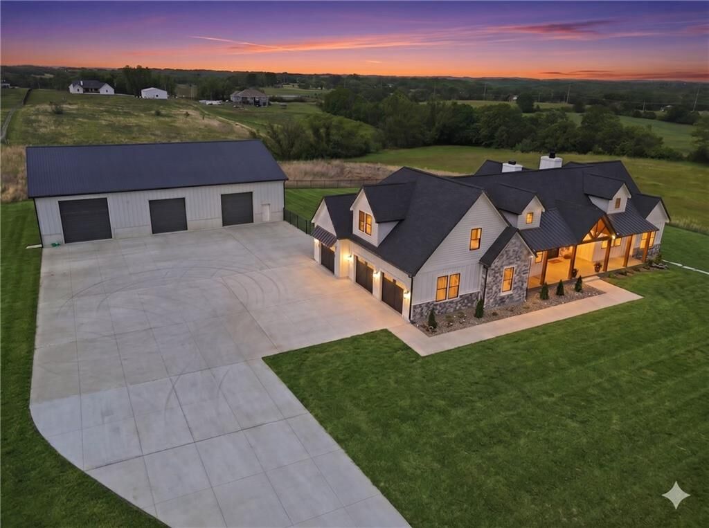 Property Photo:  11730 Hollingsworth Road  KS 66109 
