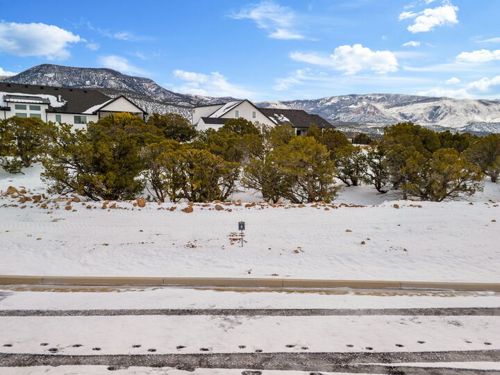 Property Photo:  3105 W Moon Crest Dr Lot 8  UT 84720 