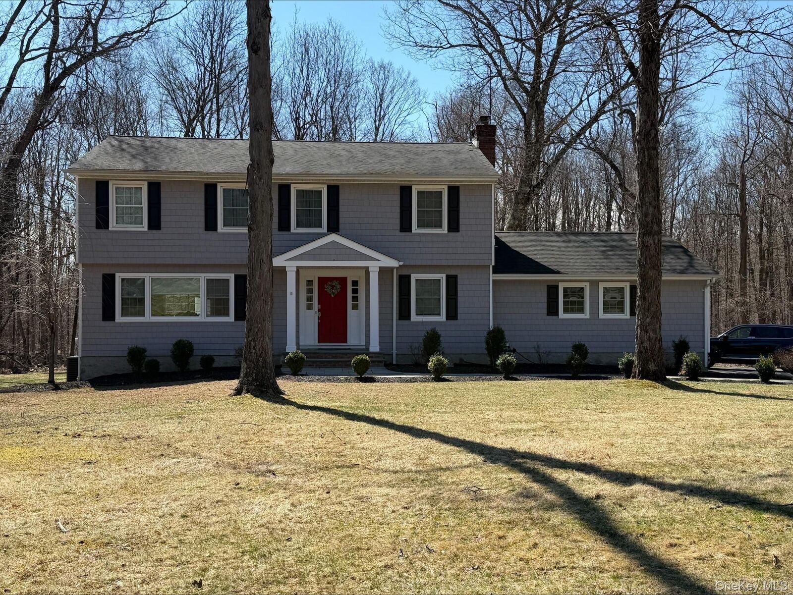 Property Photo:  9 Mohawk Lane  NY 10598 