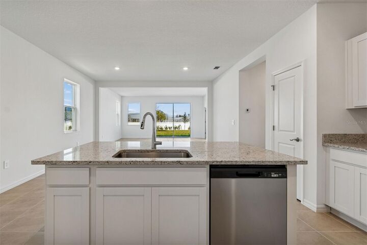 Property Photo:  4418 Outhaul Run  FL 34221 