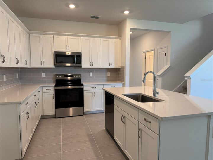 Property Photo:  4418 Outhaul Run  FL 34221 