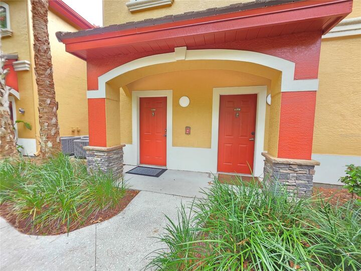Property Photo:  2171 Portofino Place 27-2725  FL 34683 