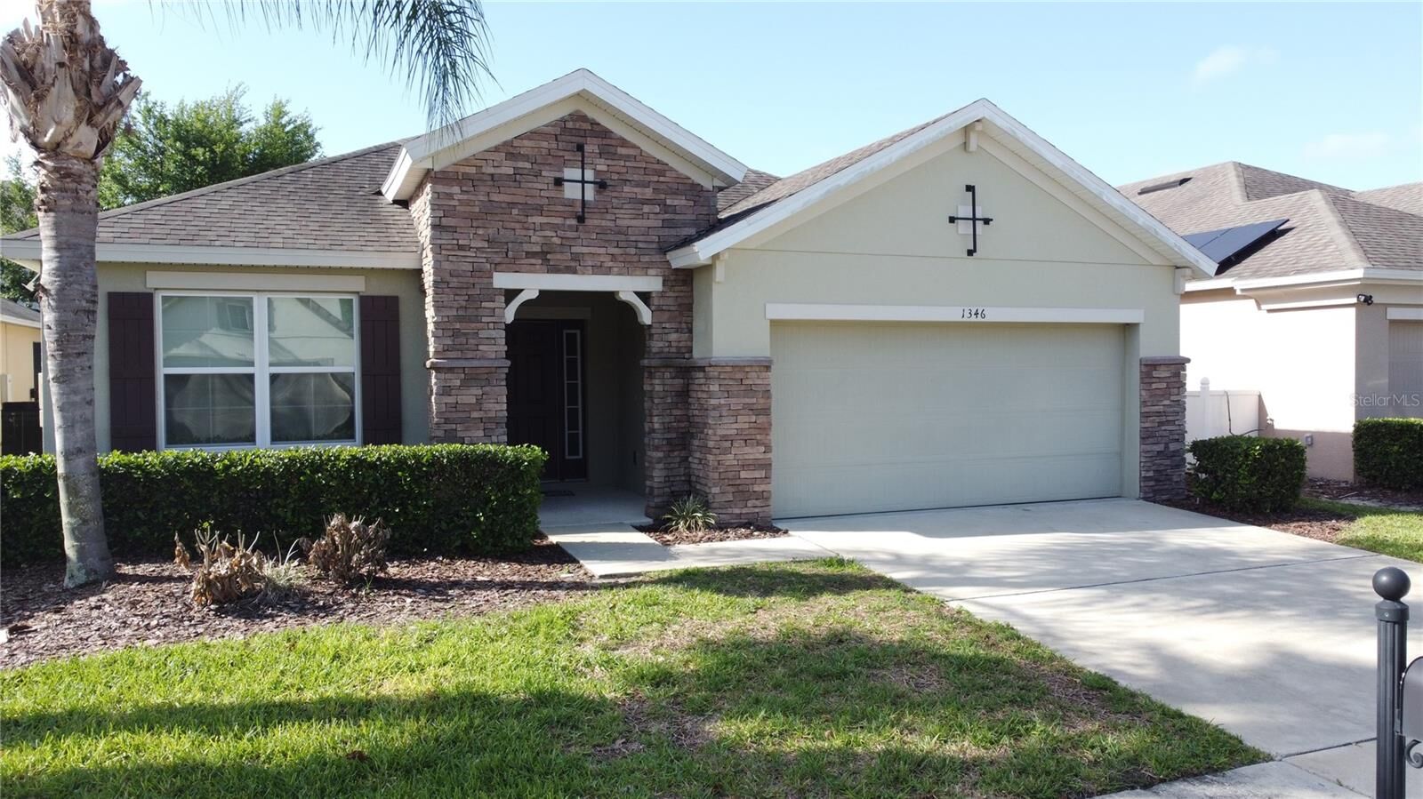 Property Photo:  1346 Yorkshire Court  FL 33896 