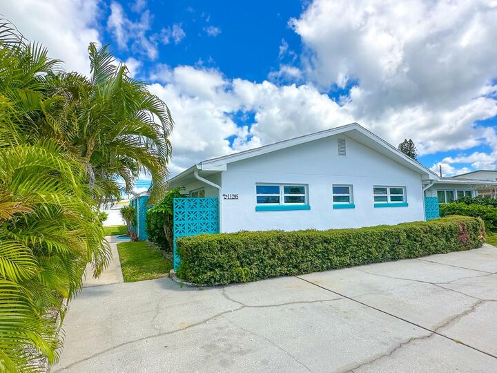 Property Photo:  11295 1st Street E  FL 33706 