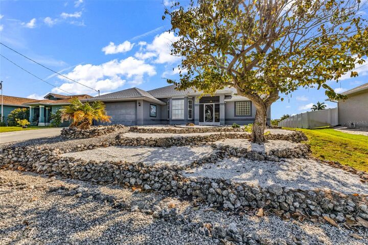 Property Photo:  9582 Arsipe Circle  FL 33981 