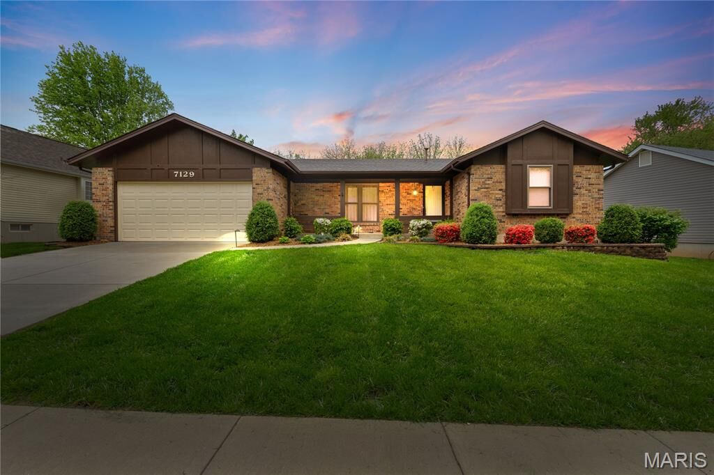 Property Photo:  7129 Tall Oak Drive  MO 63129 
