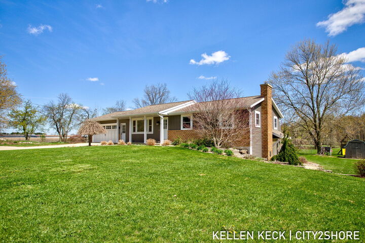 Property Photo:  11558 88th Avenue  MI 49401 