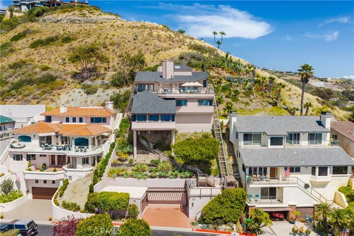 Property Photo:  15 N Vista De Catalina  CA 92651 