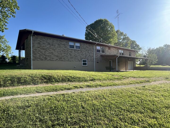Property Photo: 1619 Railroad Bed Rd TN 38450
