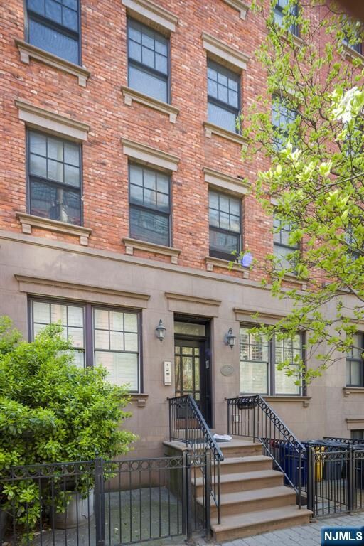Property Photo:  315 Grand Street 3  NJ 07030 