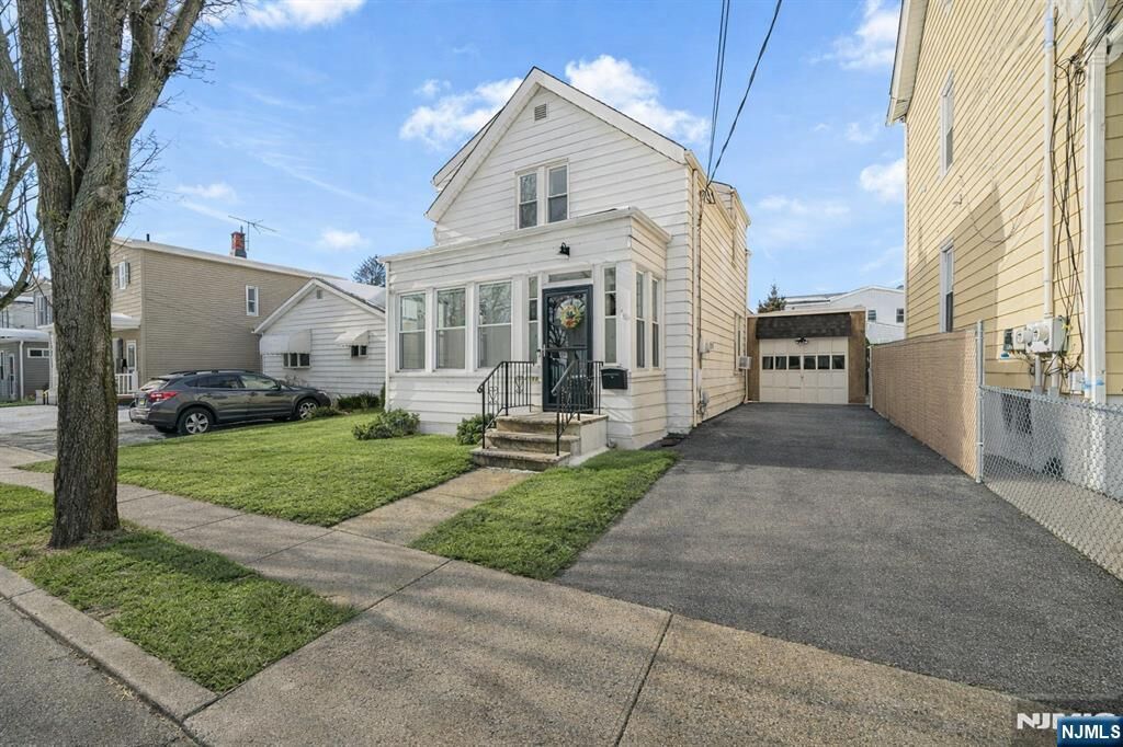 Property Photo:  416 2nd Street A  NJ 07072 