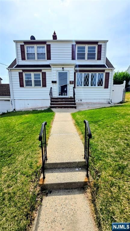 Property Photo:  7 Barnard Place  NJ 07031 