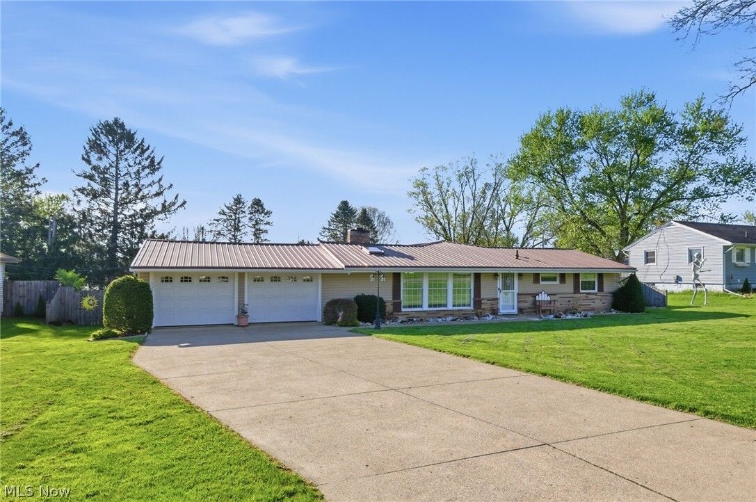 Property Photo:  2752 Hillcrest Drive  OH 44904 