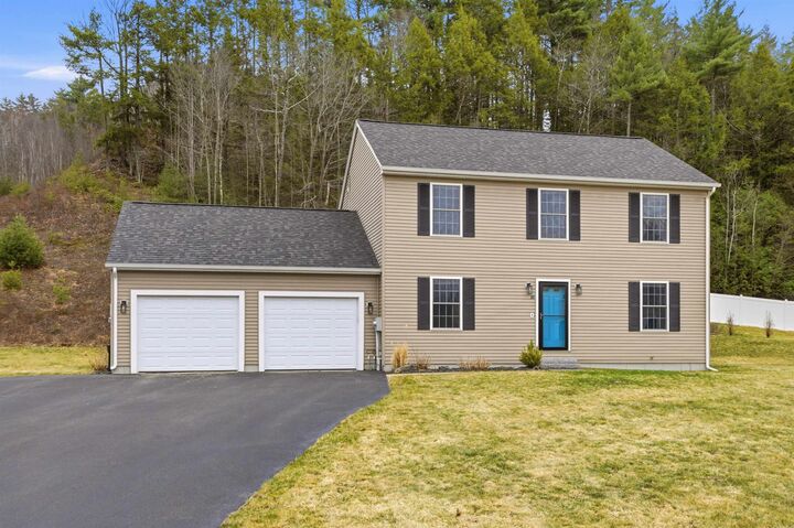 Property Photo: 18 Richfield Way NH 03086