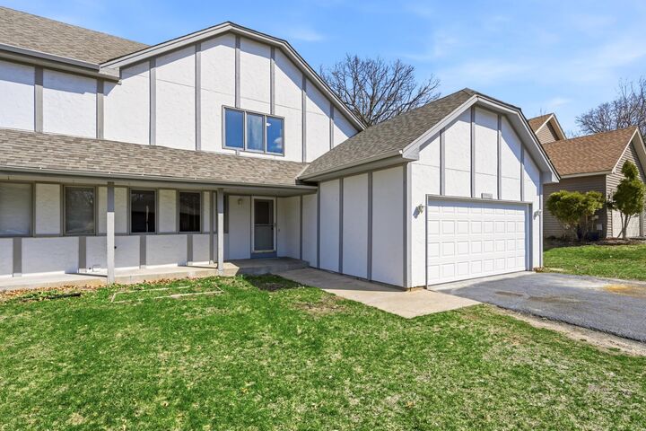 Property Photo:  2243 Mahogany Way  MN 55122 