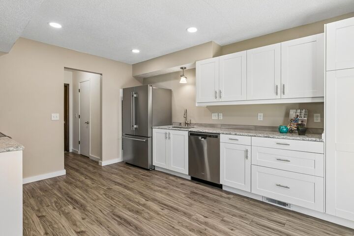 Property Photo:  3873 Dolomite Drive  MN 55122 