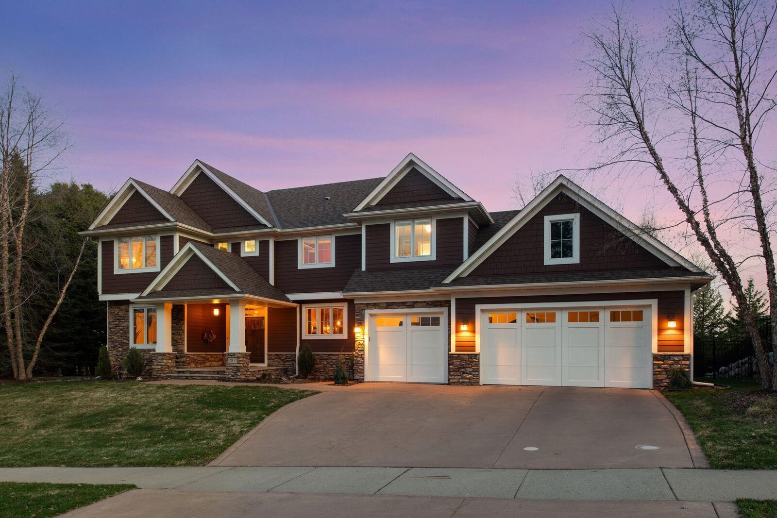 Property Photo:  2051 Pinehurst Drive  MN 55317 