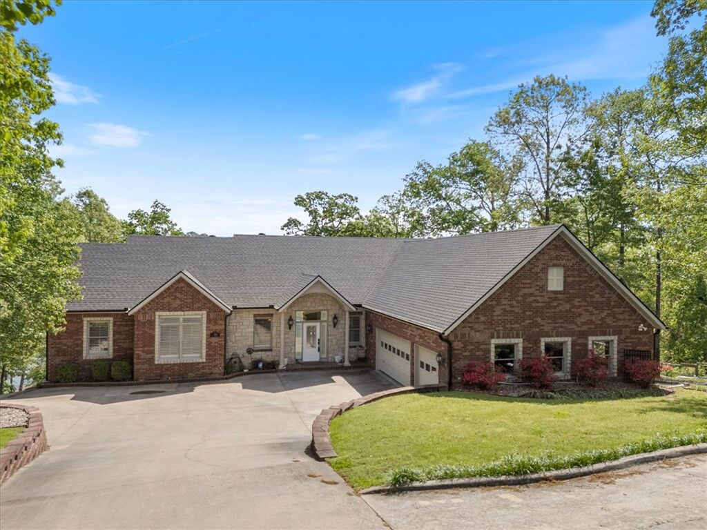 Property Photo:  16 Talana Place  AR 72715 