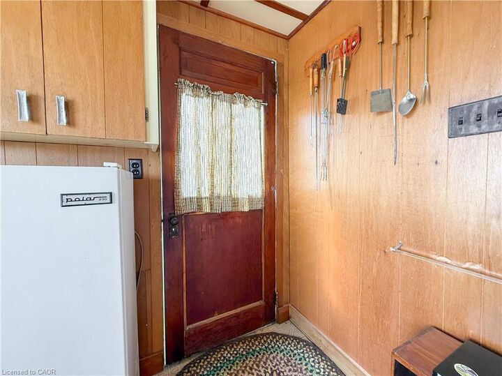 Property Photo: 518 Avalon Lane ON N3Y 4K2