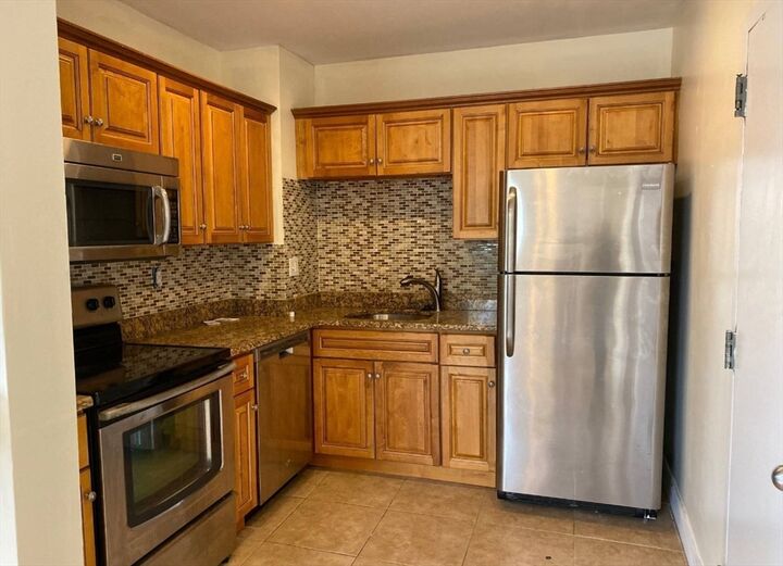 Property Photo:  212 Maverick Street 2  MA 02128 