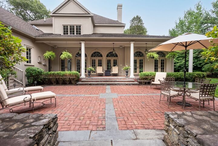 Property Photo:  6 Witherbee Ln  MA 01772 