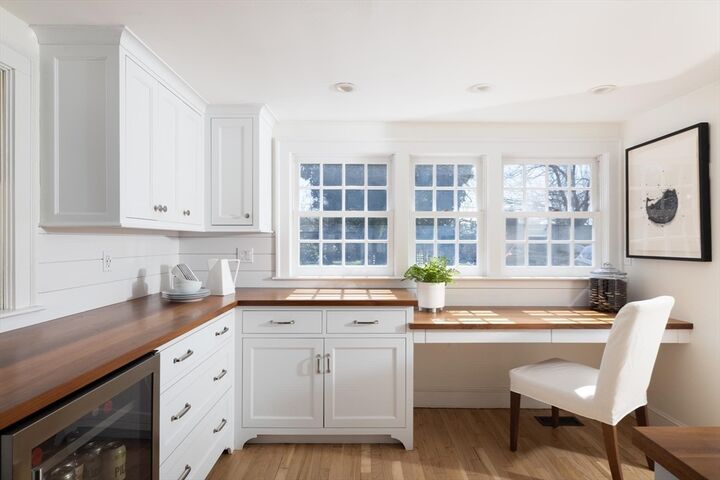 Property Photo:  191 Newton St  MA 02445 