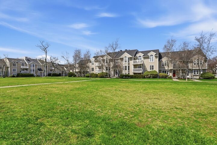 Property Photo:  1606 Carrriage Ln 1606  MA 02780 