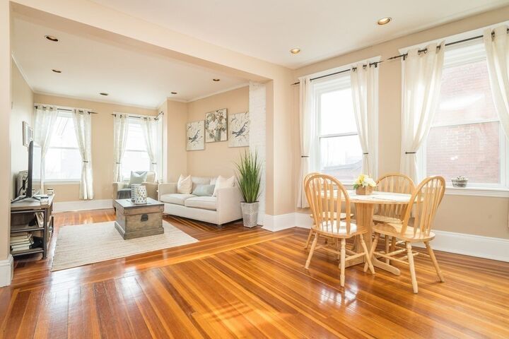 Property Photo:  64 Chestnut St 3  MA 02129 