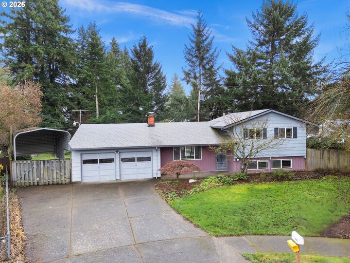 Property Photo:  15260 NE Couch Ct  OR 97230 