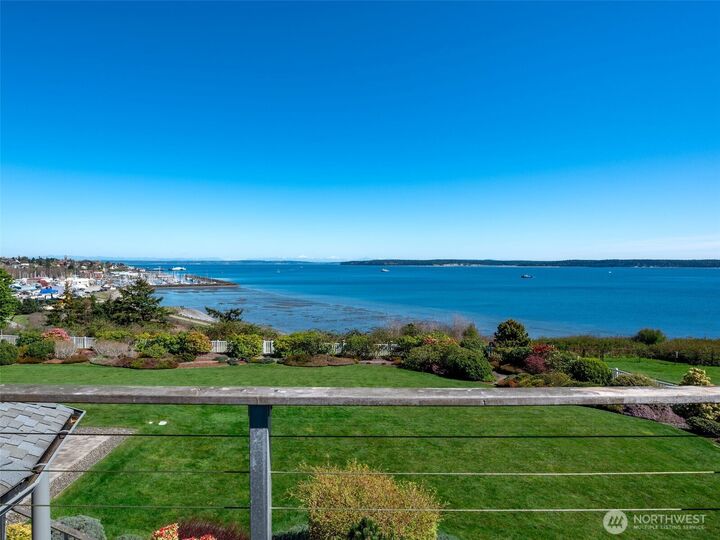 Property Photo:  789 W Sims Way  WA 98368 
