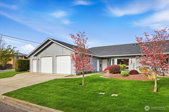 Property Photo:  1262  Lancer Drive  WA 99362 