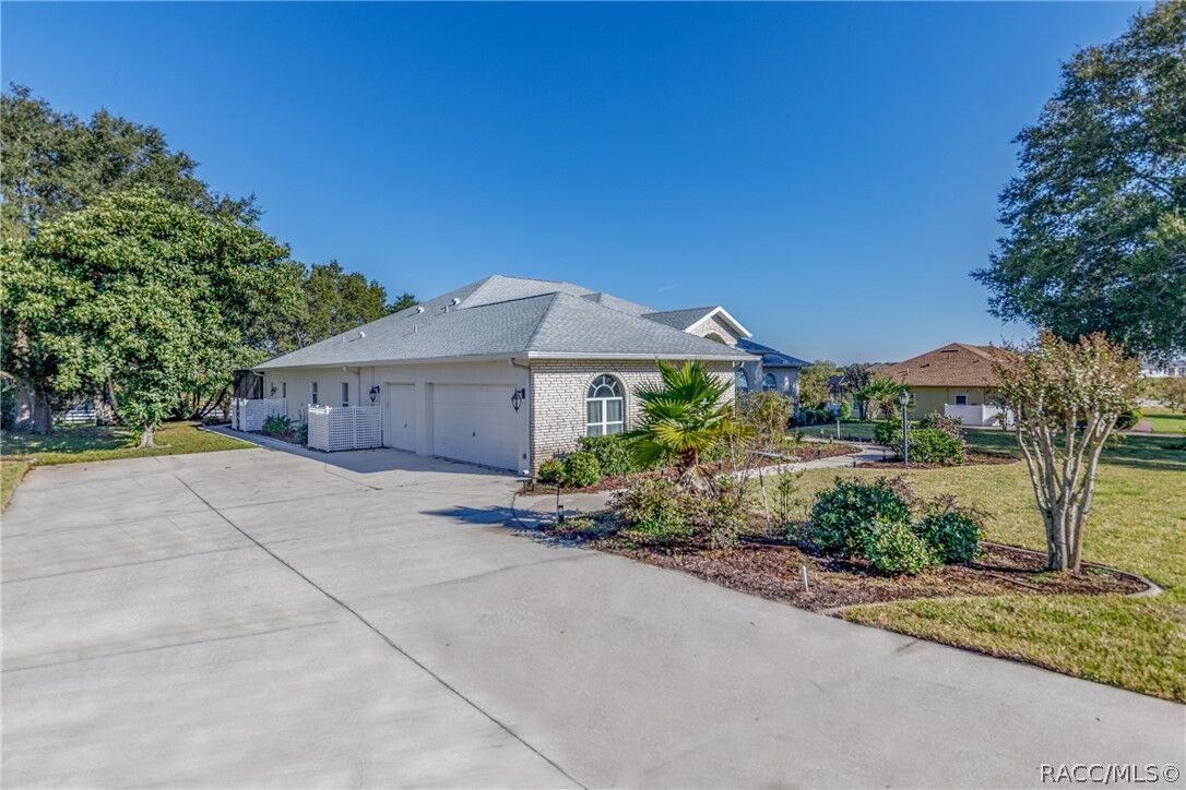 Property Photo:  148 N Hambletonian Drive  FL 34453 